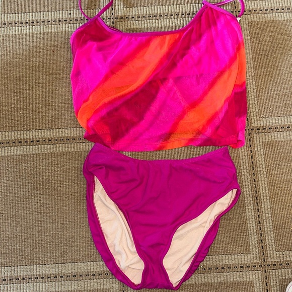 NWT 2 PIECE TANKINI WITH UNDERWIRE AND SEE THRU NETTING - Picture 1 of 8